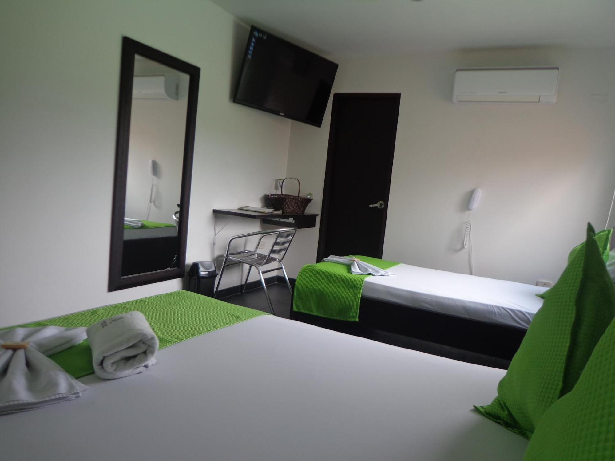 Hotel Chicala Salgar Puerto Salgar Oda fotoğraf